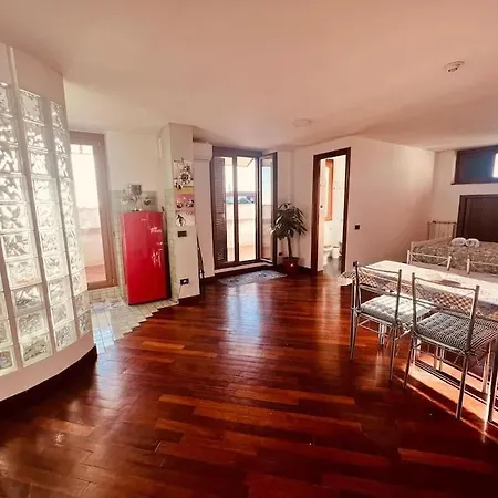 L'attico Di Betta Per4 * Rome
