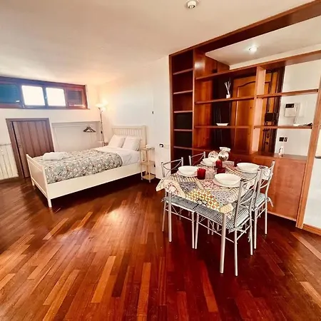 Apartment L'attico Di Betta Per4 *