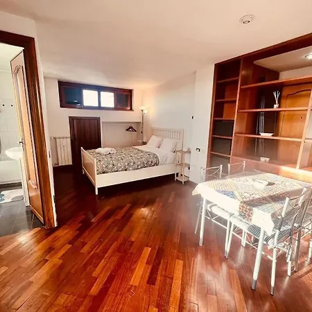 Apartment L'attico Di Betta Per4